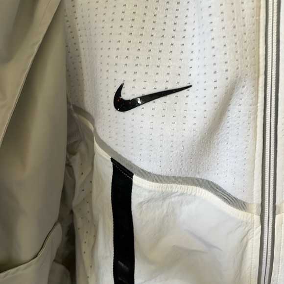 Nike x Sacai layered jacket - Picture 3 of 8